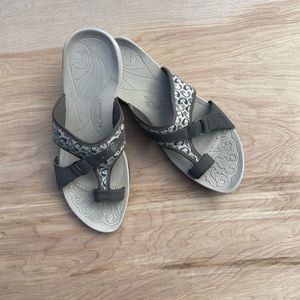 Colombia Sandals Slip On